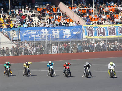 第47回SG日本選手権オートレースの最終日第７レースの一般Ａ戦のスタート