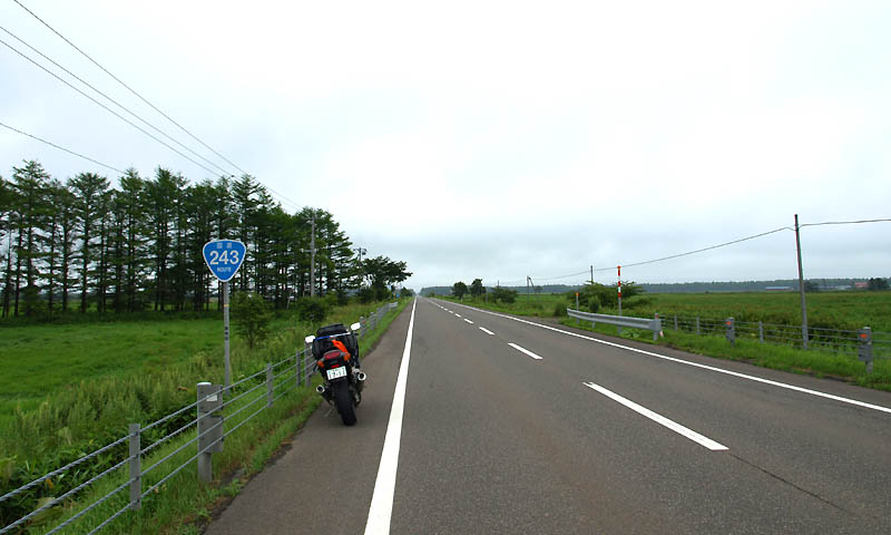 北海道の直線道路、国道243号線