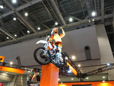 東京モーターサイクルショー KTM展示ブース