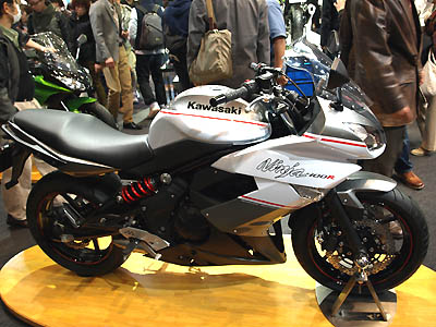 Kawasaki Ninja400R 2013年モデル