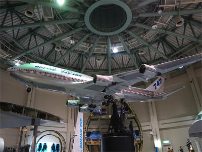 航空科学博物館のBoeing747-400の大型模型