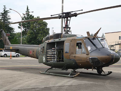陸上自衛隊の多用途ヘリコプターUH-1J