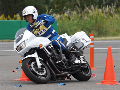 2015年全国白バイ安全運転競技大会の白バイバランス走行操縦競技、警視庁代表 川浦裕樹隊員