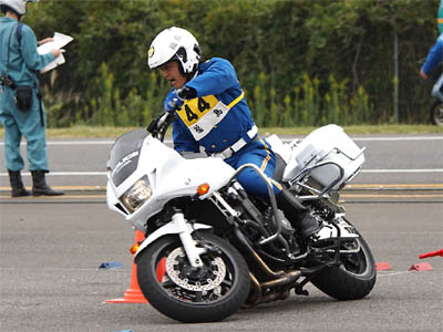 2015年全国白バイ安全運転競技大会の白バイバランス走行操縦競技、福島県代表 森田研悟隊員