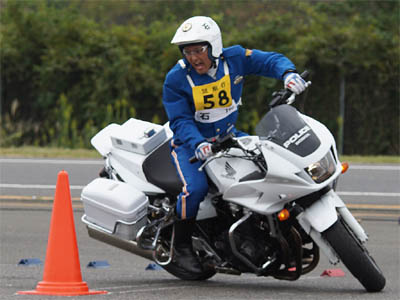 2015年全国白バイ安全運転競技大会の白バイバランス走行操縦競技、石川県代表 橋本大志隊員