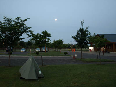 夜明けの上富良野町日の出公園キャンプ場