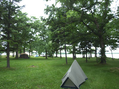 早朝の女満別湖畔キャンプ場