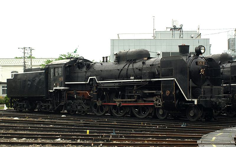 梅小路蒸気機関車館に展示されているC61-2号機