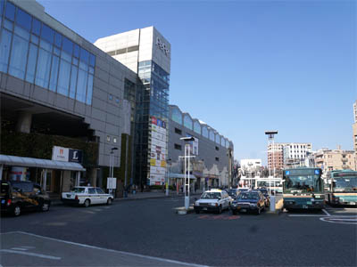 西武新宿線の本川越駅前のターミナル
