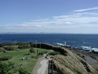 城ヶ島の先端にある公園から見た太平洋の海