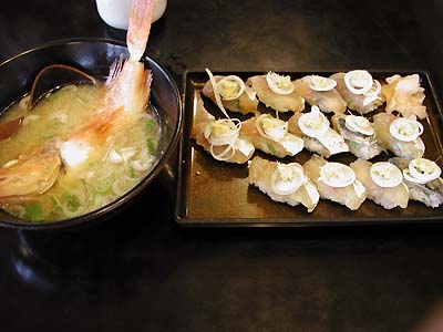 三共食堂の「小鯵鮨」と「笠子の味噌汁」