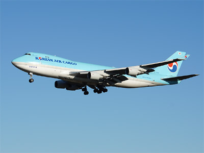 ソウル(ICN)発 成田(NRT)行 KE0551便、大韓航空カーゴ Boeing 747-400F(Freighter) (HL7439)