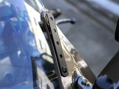 motorcycle (ZZR400) screen with the joint bracket