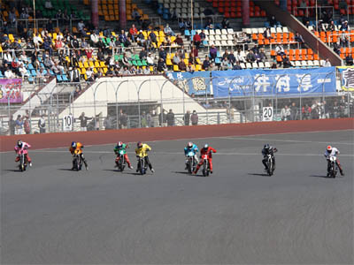 SG日本選手権オートレース３日目第１レース一般戦のスタートダッシュ