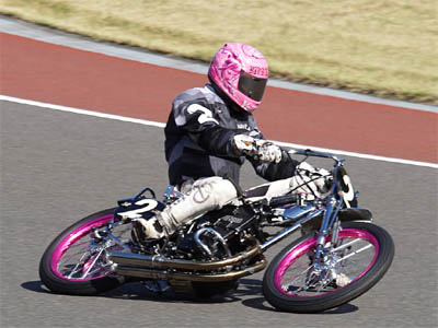 山陽オートの丹村飛竜選手のカスタムペイントのヘルメット