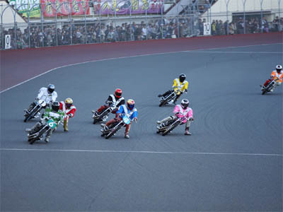 第47回SG日本選手権オートレースの最終日第11レース特別選抜戦のゴールシーン