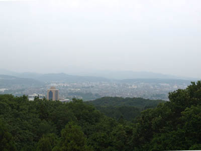 オリエンテーリング元加治コース（パーマネントコース）の途中にある入間市の桜山展望台から眺めた飯能市街