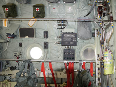 輸送機MC-130JコマンドIIの格納庫の内部