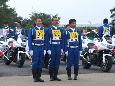 第47回全国白バイ安全運転競技大会に出場する大阪府代表の白バイ隊員