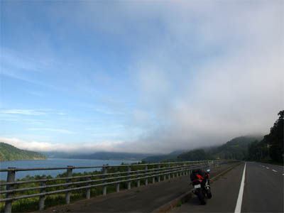 国道38号線の滝川～富良野ルートの途中にある滝里湖
