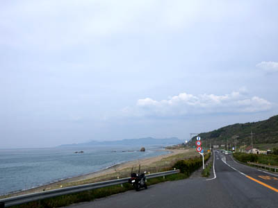 国道191号線と日本海