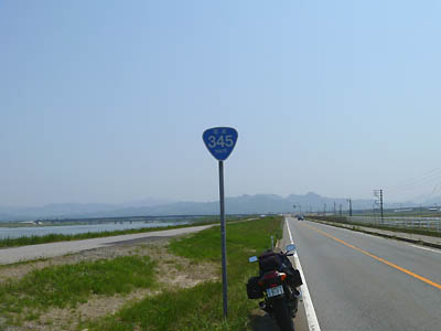 新潟市内を出て北上する国道345号線
