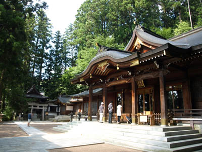 飛騨高山の櫻山八幡宮の本堂